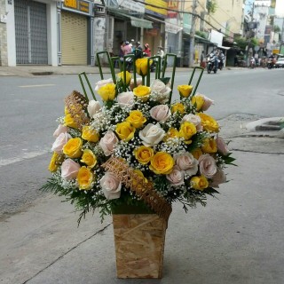 Flowers Give Teachers Day