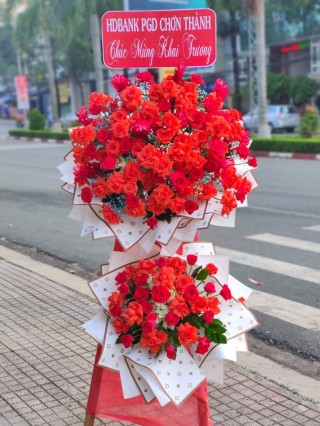Tan Uyen Congratulation Flower Shelf 12
