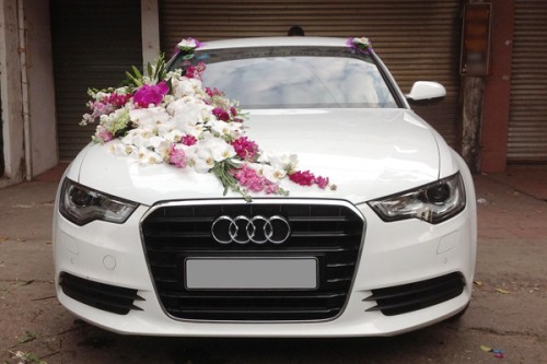 Wedding Flowers Car